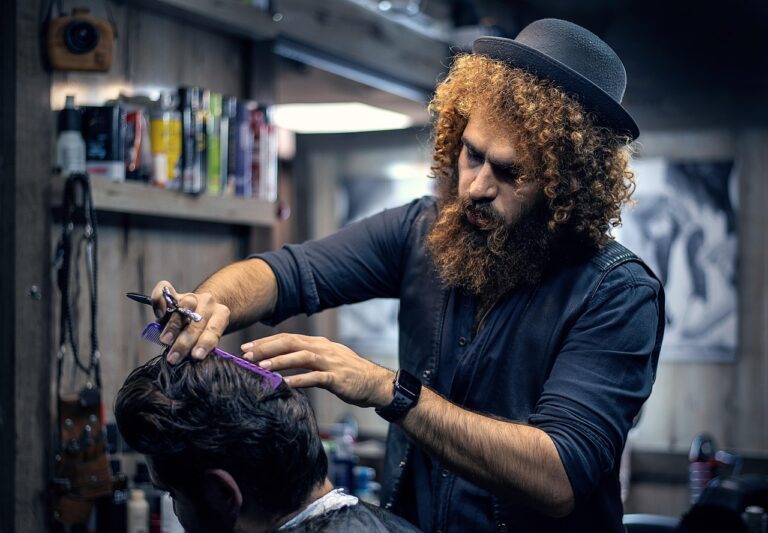 How to Cut Curly Hair for Men — Step-by-Step Trim